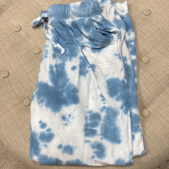 Pants and top Mud pie super soft casual lounge wear in Bryant Blue. Oversized. - Picture 5 of 6